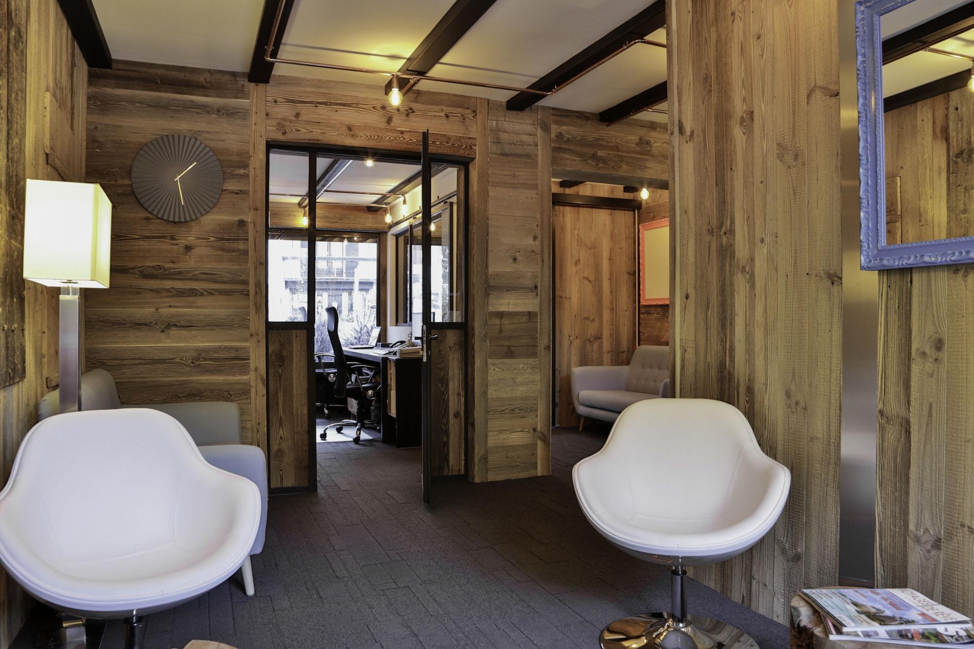 Vista Lobby Hotel Restaurant Le Saint Antoine