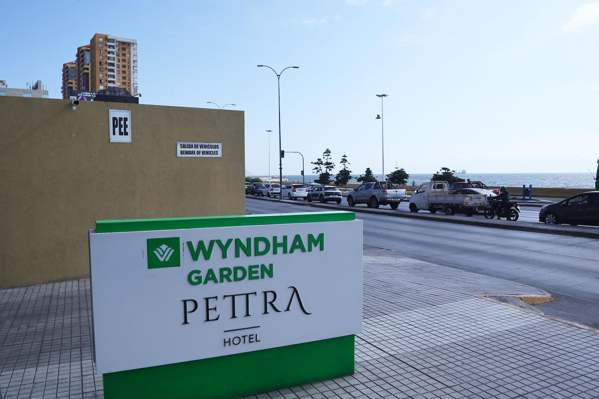 Vista Exterior Wyndham Garden Antofagasta Pettra