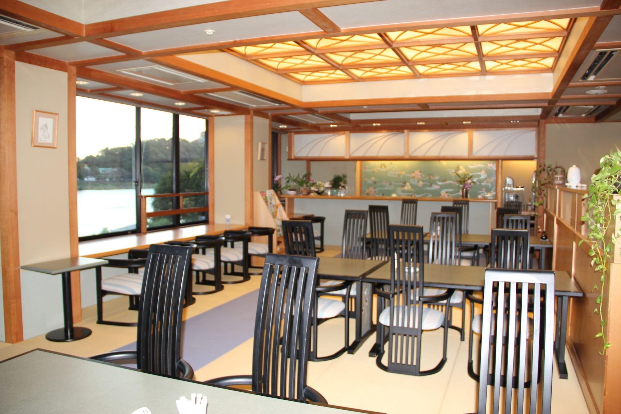 Sala de Reuniones Syunjuan Hasshokaku Mizunowo