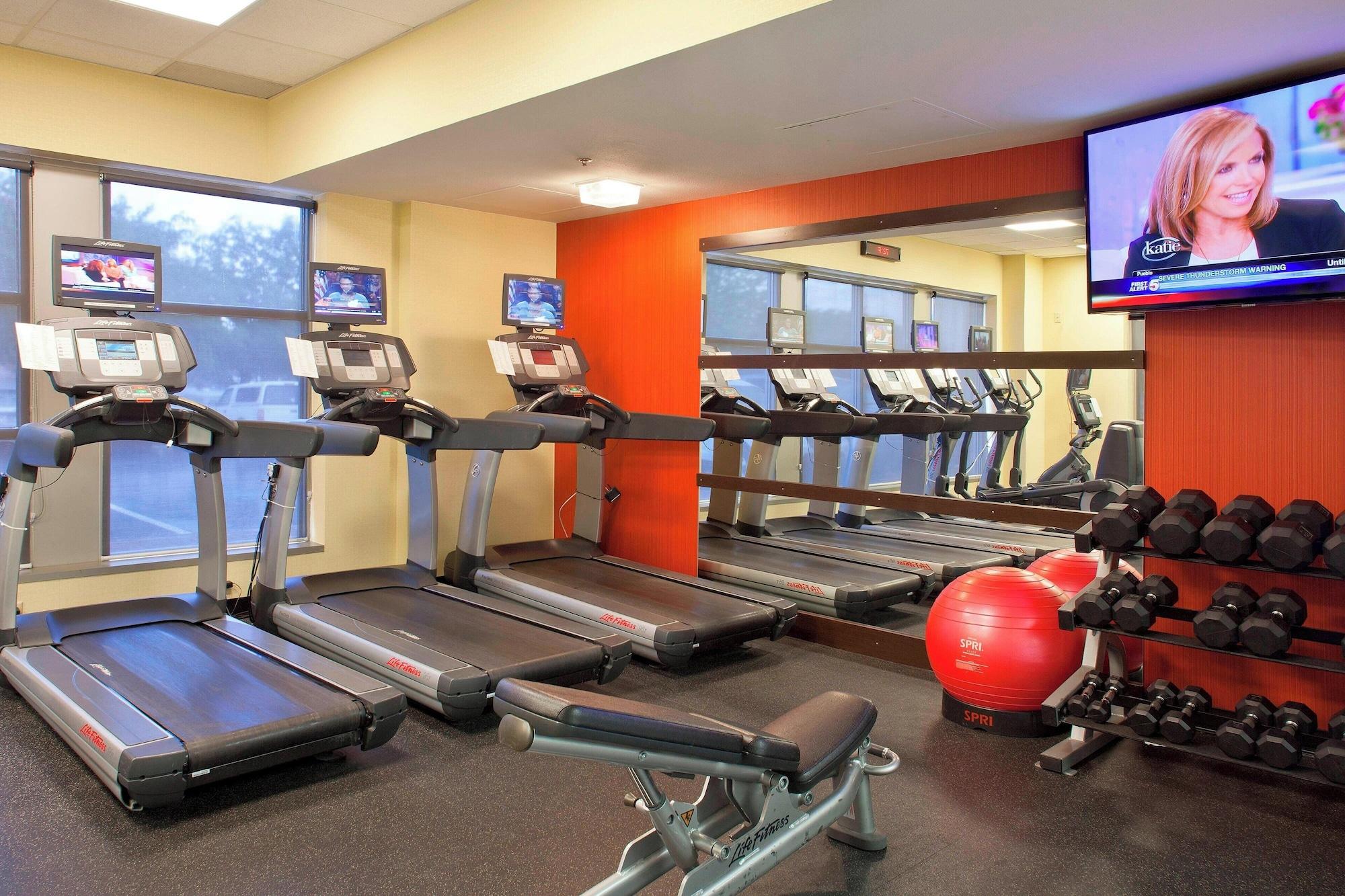 Gimnasio Courtyard by Marriott Pueblo Downtown