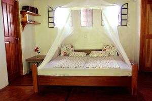 Aluguel por temporada - Pool, stunning ocean view, quiet, stairway to beach, ECO house