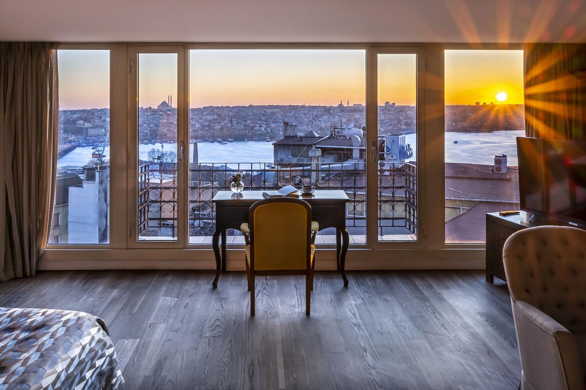 Varios Ansen Suites