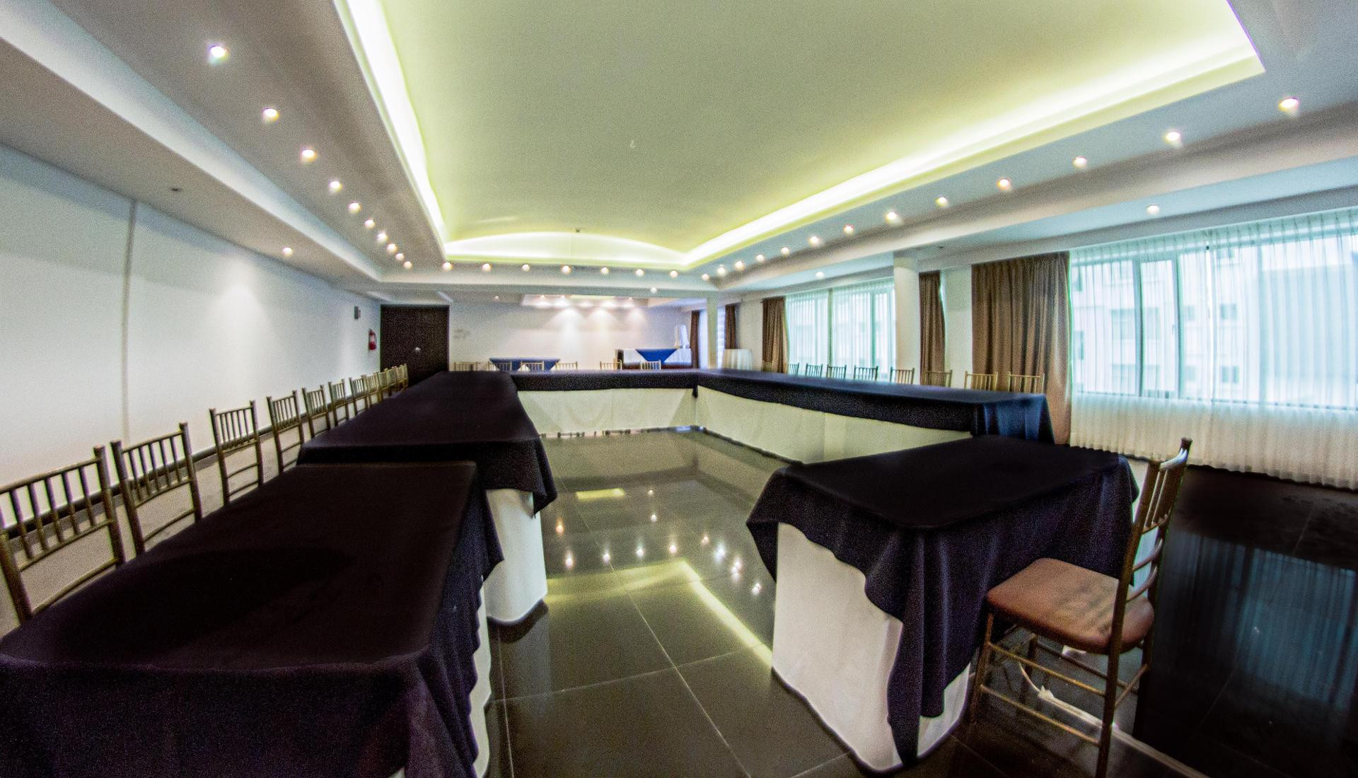 Sala de Reuniones Hotel Embassy
