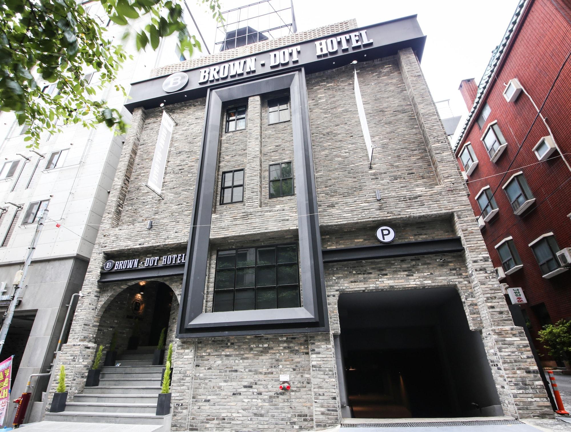 Vista Exterior Brown Dot Hotel Yangjeong