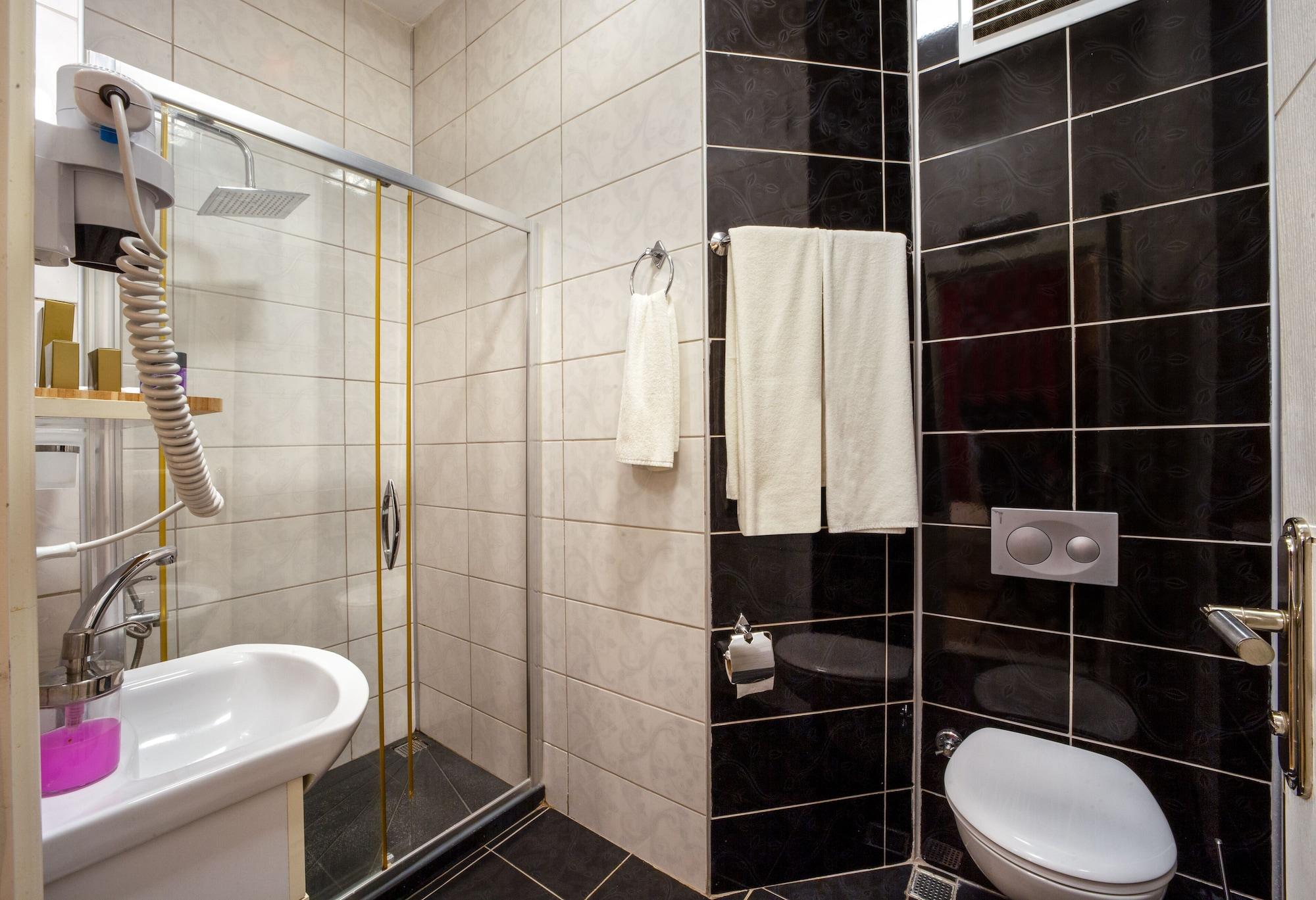 Equipamiento de Habitación Nine Istanbul Hotel
