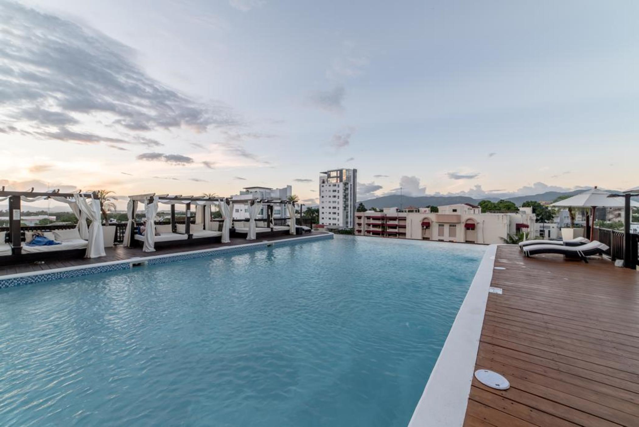 Vista Piscina Hodelpa Gran Almirante Hotel & Casino