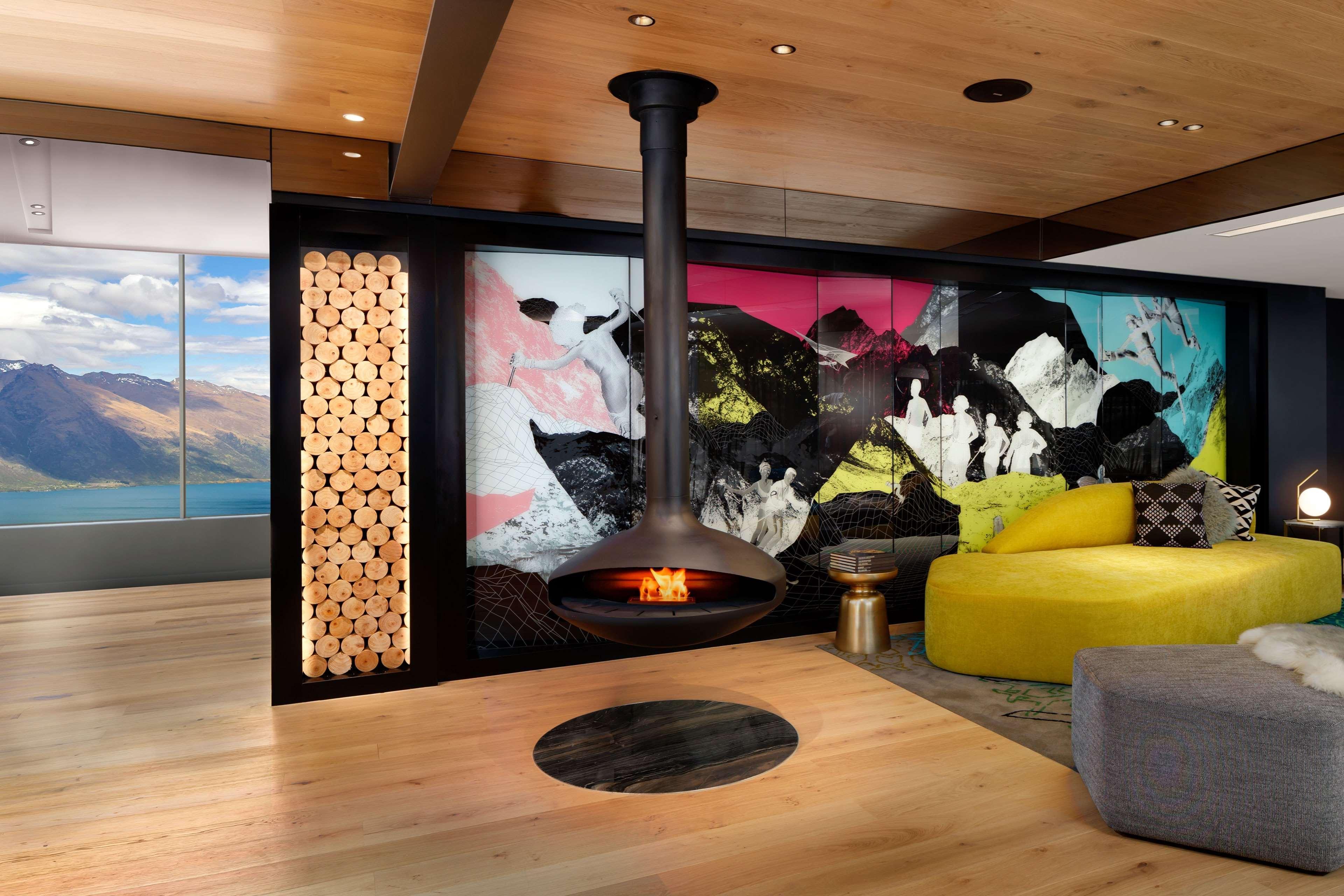 Vista Lobby QT Queenstown