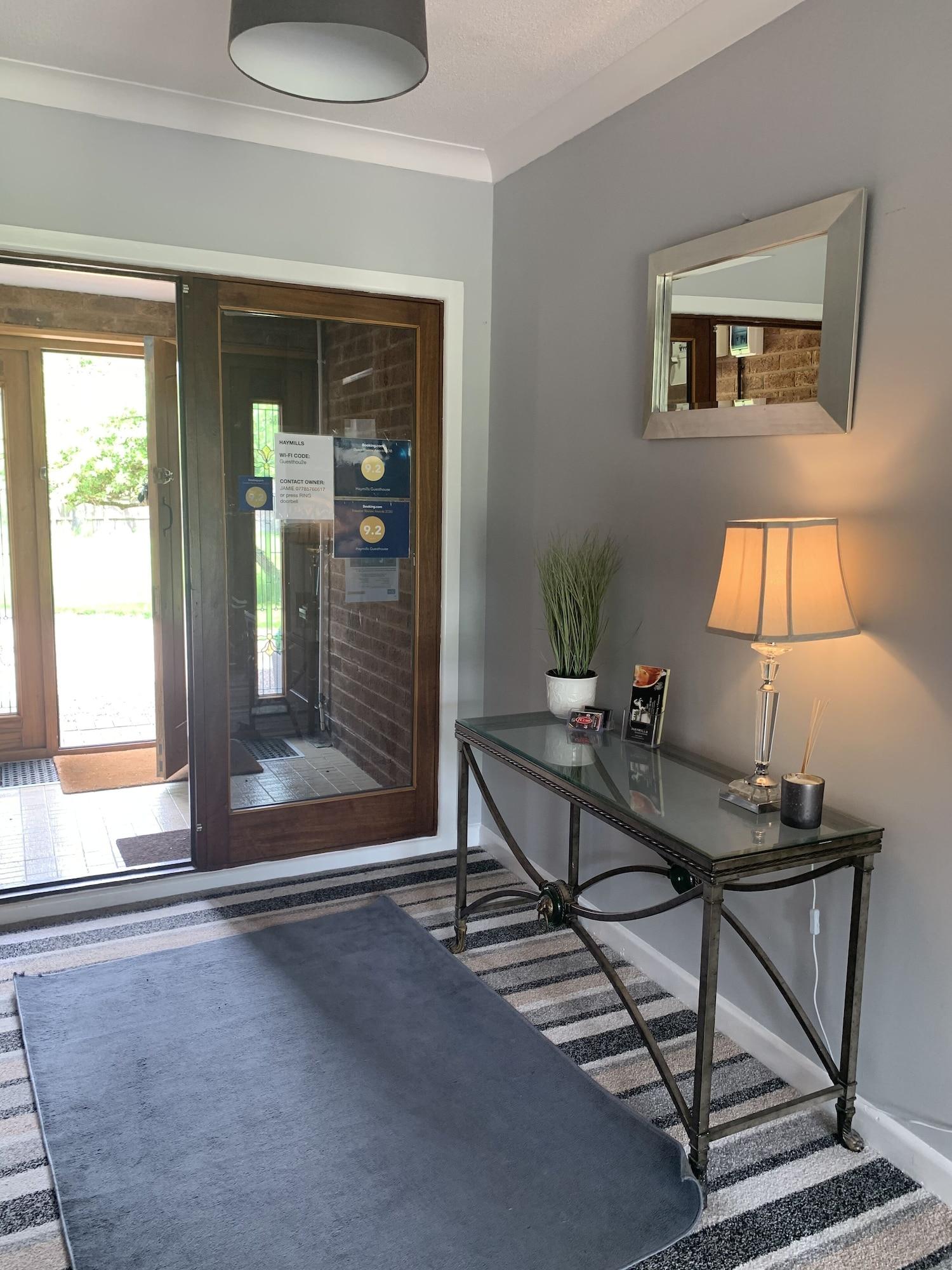 Vista Lobby Haymills Guesthouse