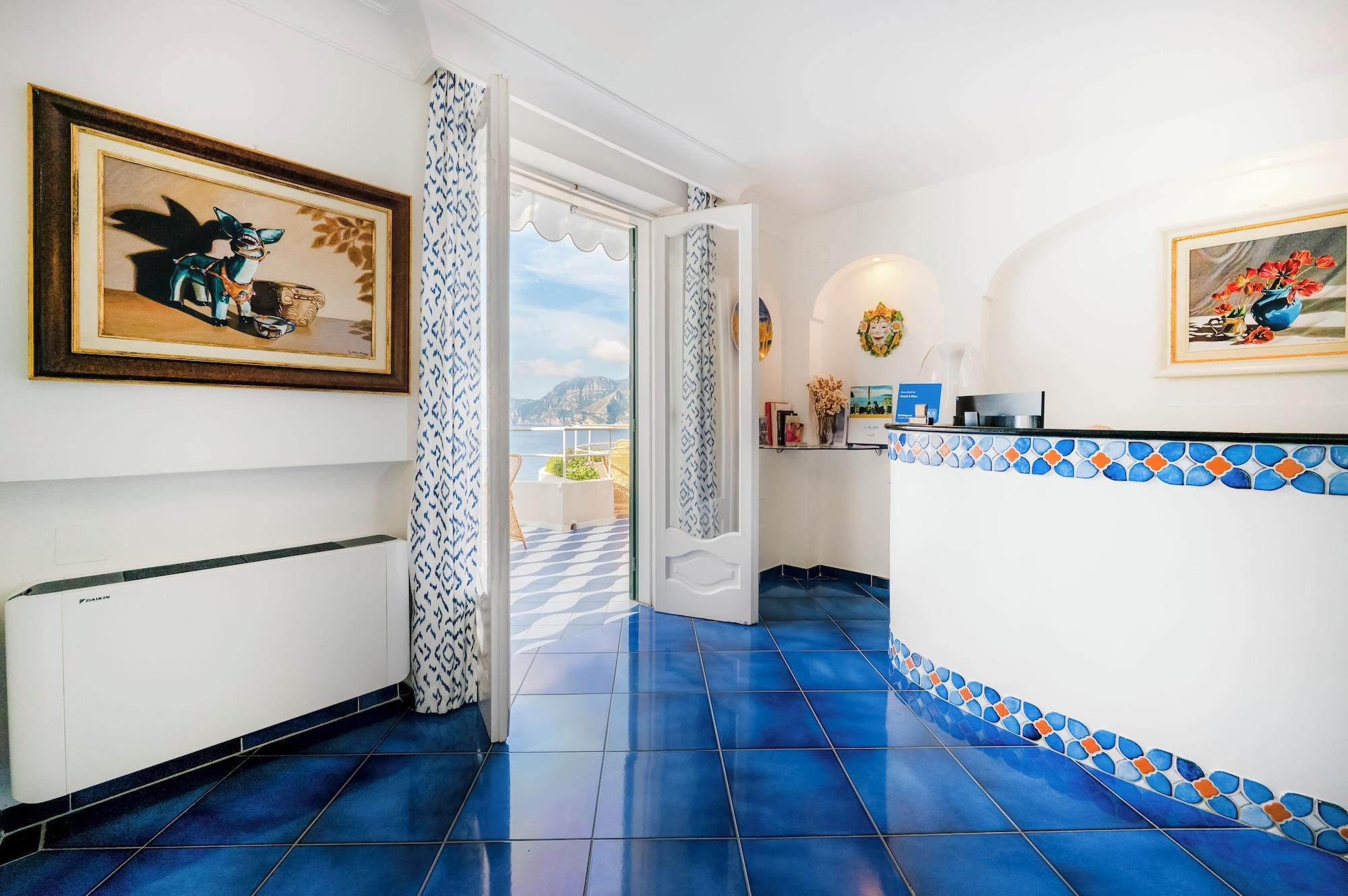 Vista Lobby Hotel Il Pino