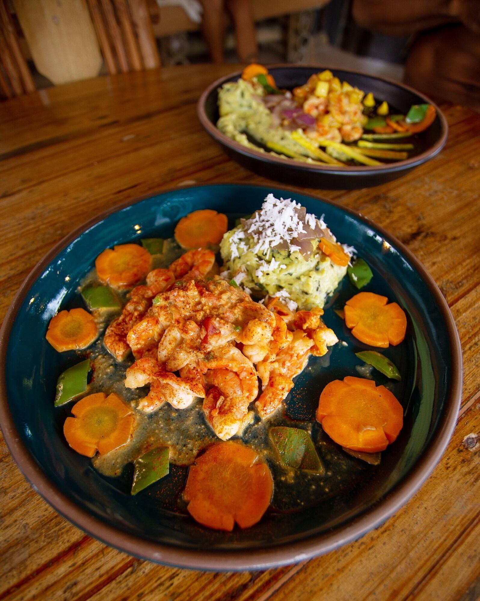 Restaurant La Facha Hostel Restaurant Surf