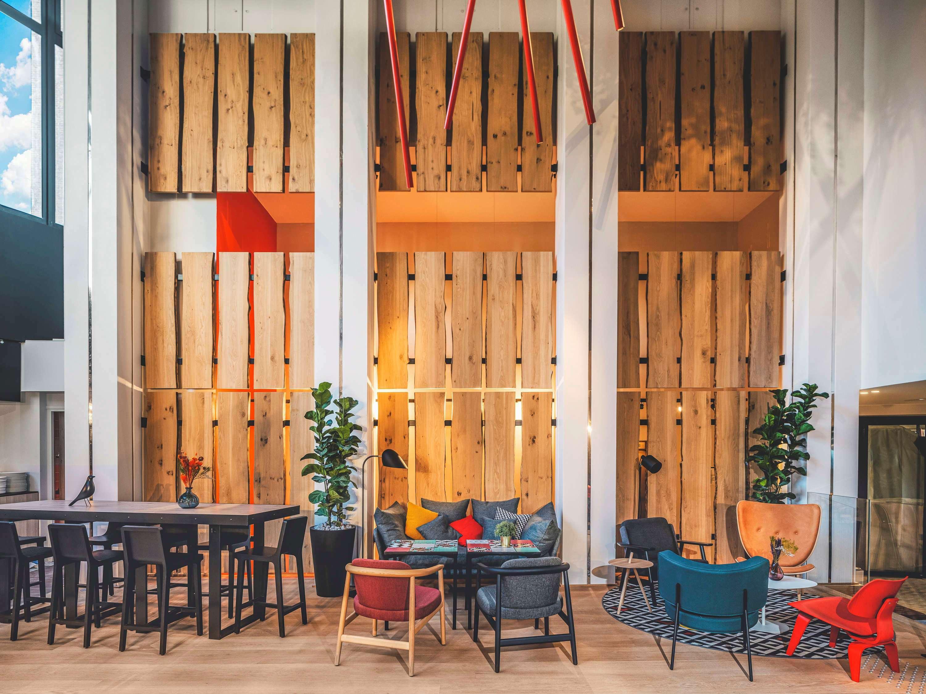 Vista Lobby Novotel Paris Vaugirard Montparnasse