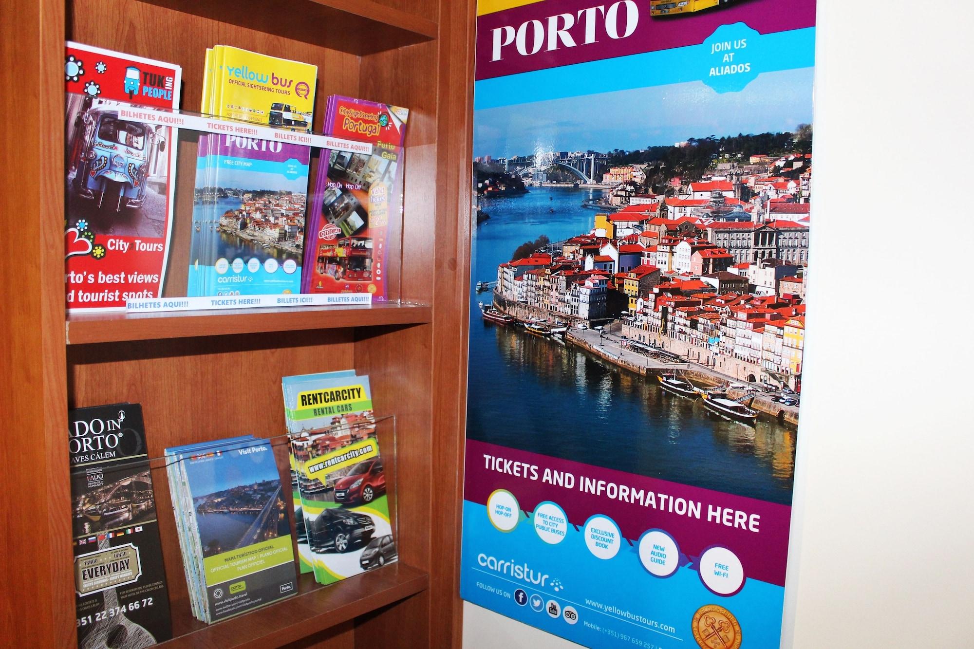 Vista Lobby Dear Porto Guest House