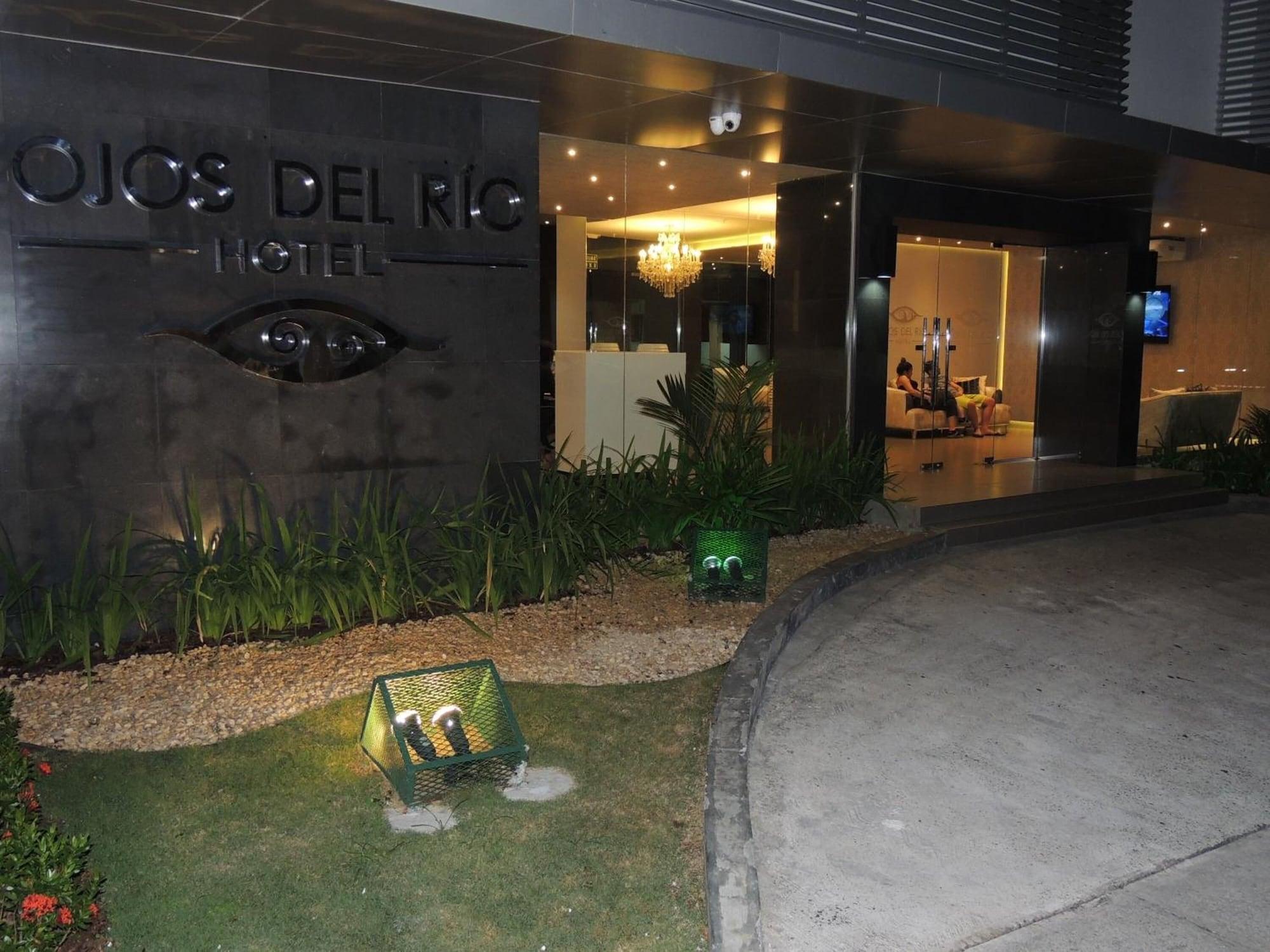 Vista Exterior Hotel Ojos del Rio