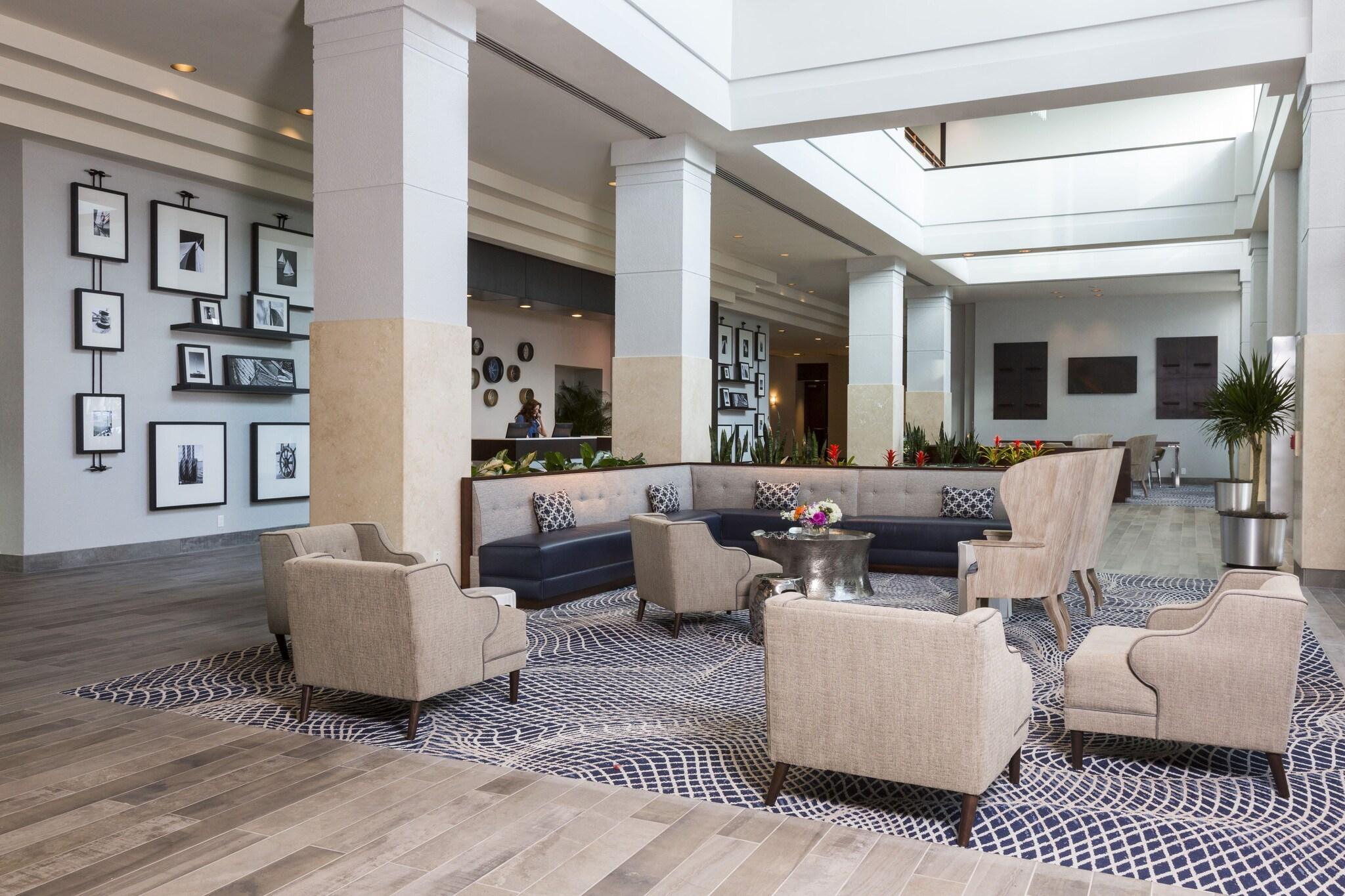 Vista Lobby South Shore Harbour Resort & Conference Center
