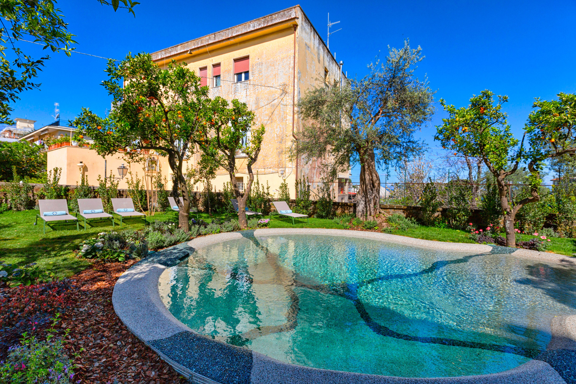 Vista Exterior Unconventional Hotel Sorrento