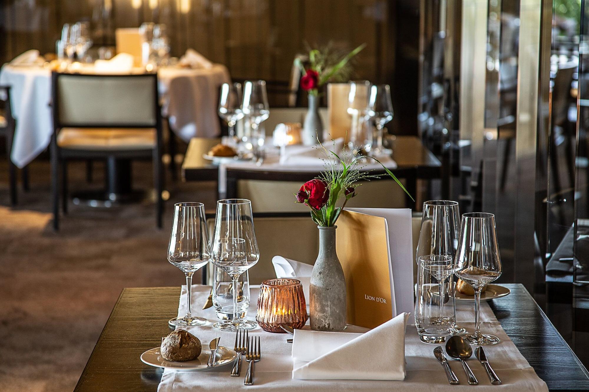 Restaurant Small Luxury Hotel Wellnesshotel Golfpanorama