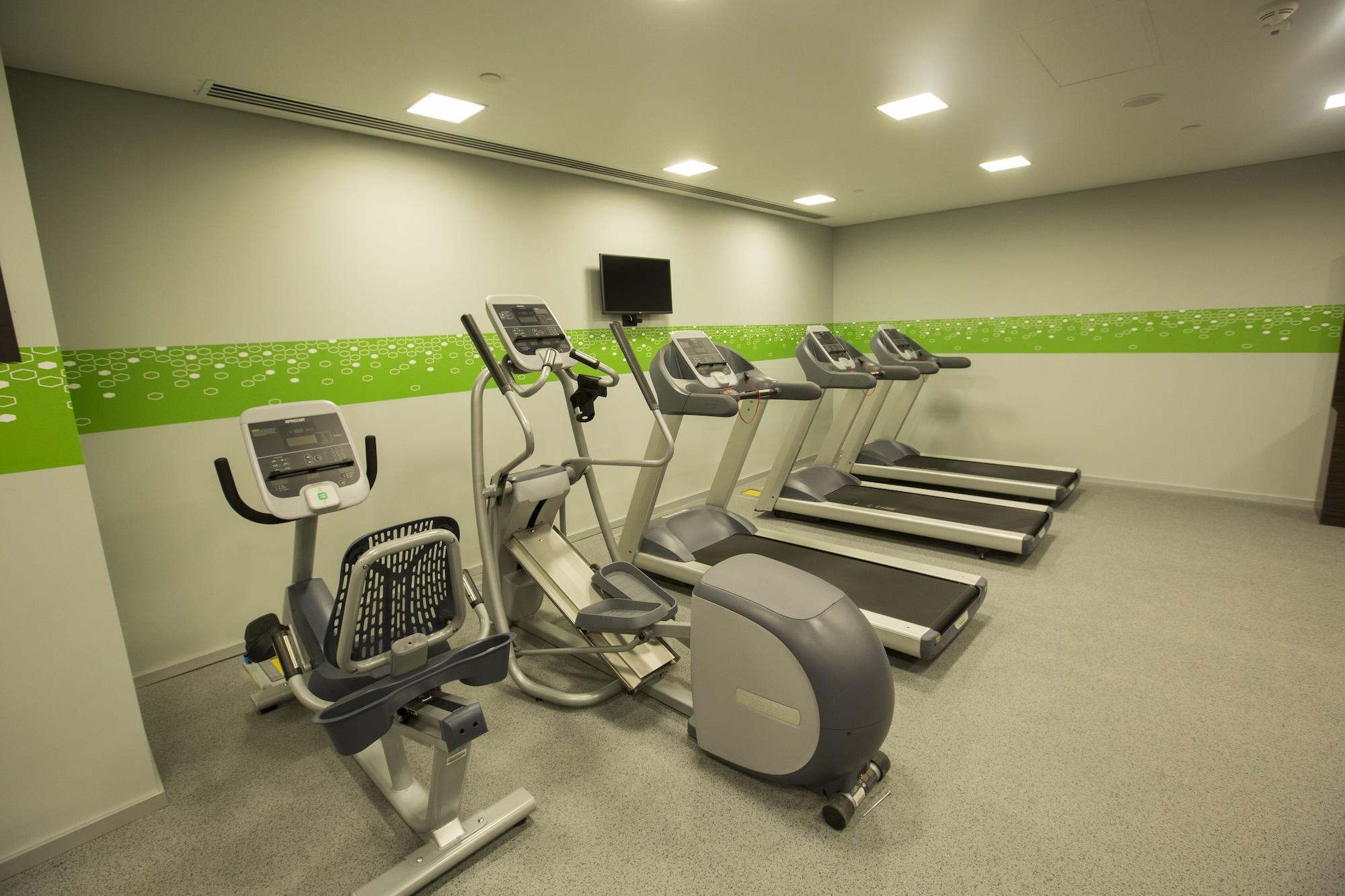 Gimnasio Hampton by Hilton Bolu