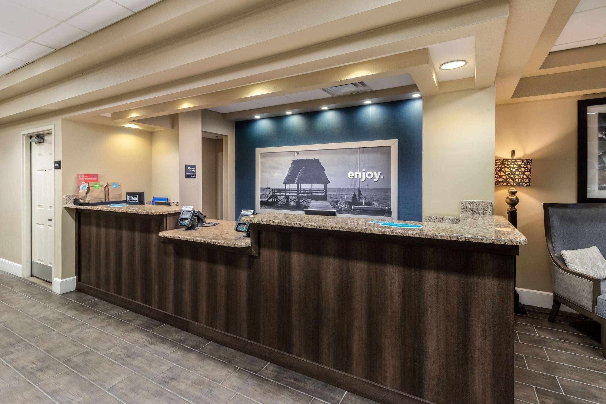 Vista Lobby Hampton Inn Daytona Shores - Oceanfront