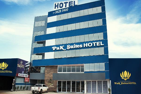 Vista Exterior Pak Suites Hotel