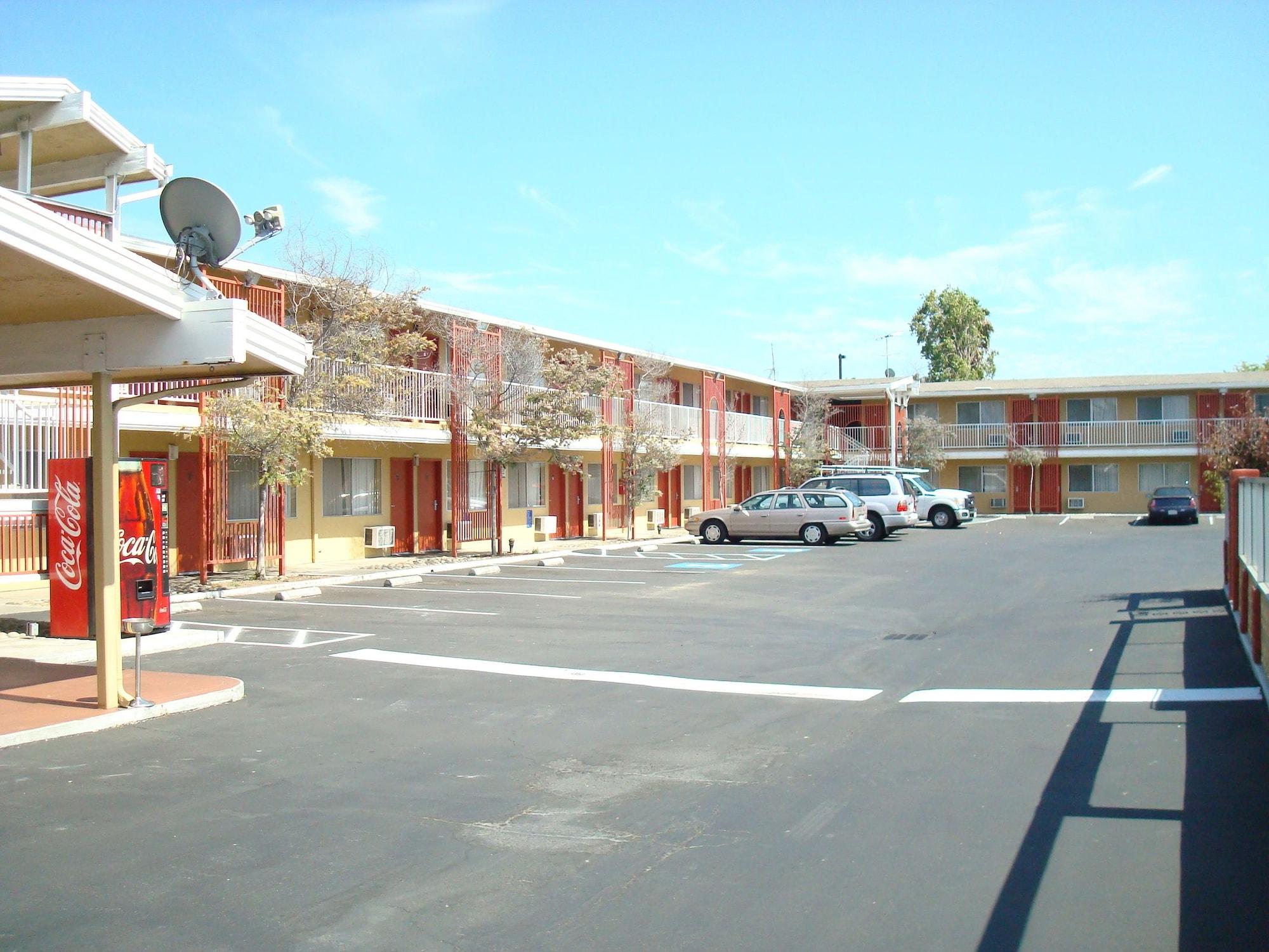 Varios Heritage Inn