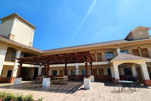 Alojamiento - Days Inn by Wyndham Humble IAH APT
