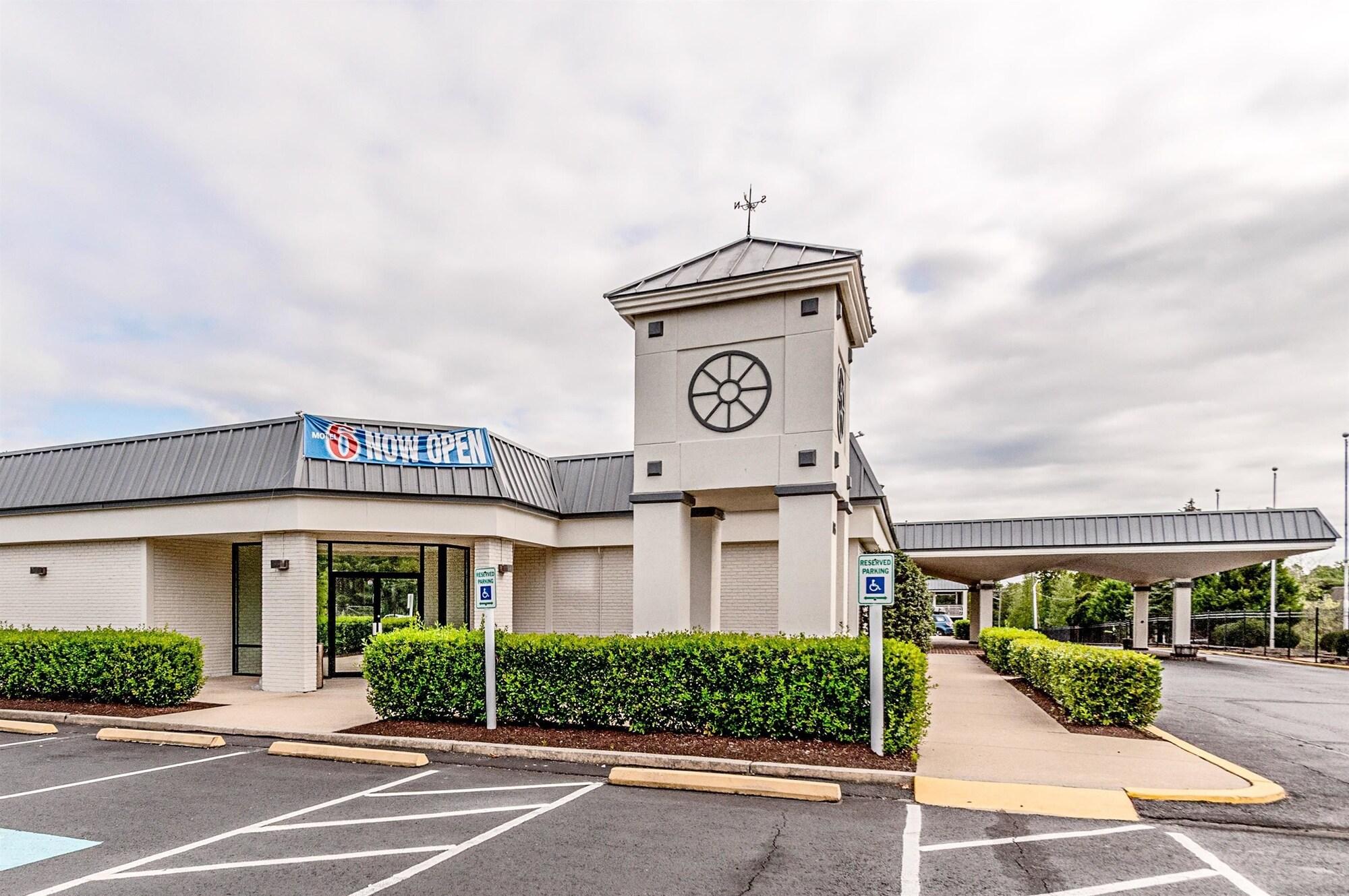 Varios Motel 6 Dumfries, VA