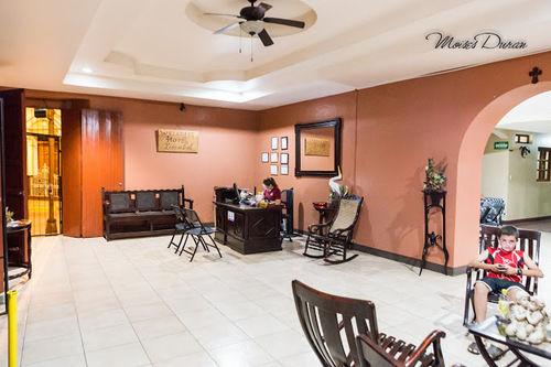 Vista Lobby Hotel Leon del Sol
