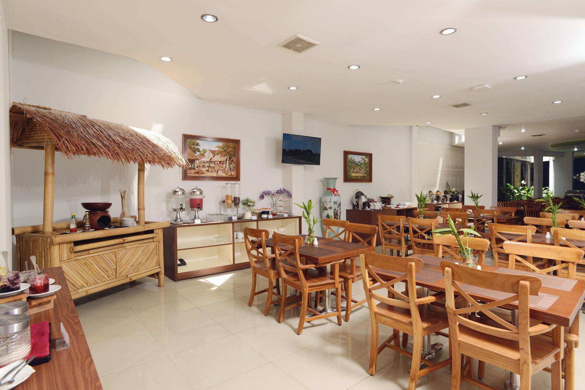 Restaurant Hotel Dafam Rio