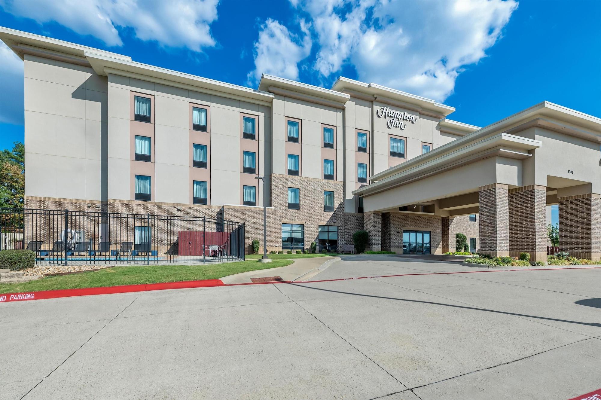 Vista Exterior Hampton Inn Texarkana Arkansas