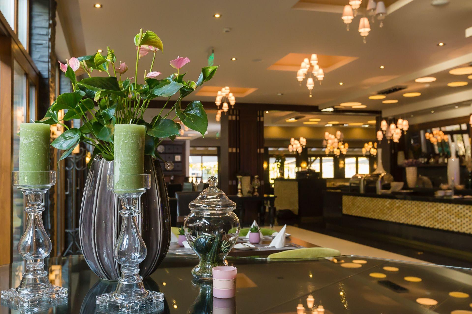 Vista Lobby Duna Garden Hotel