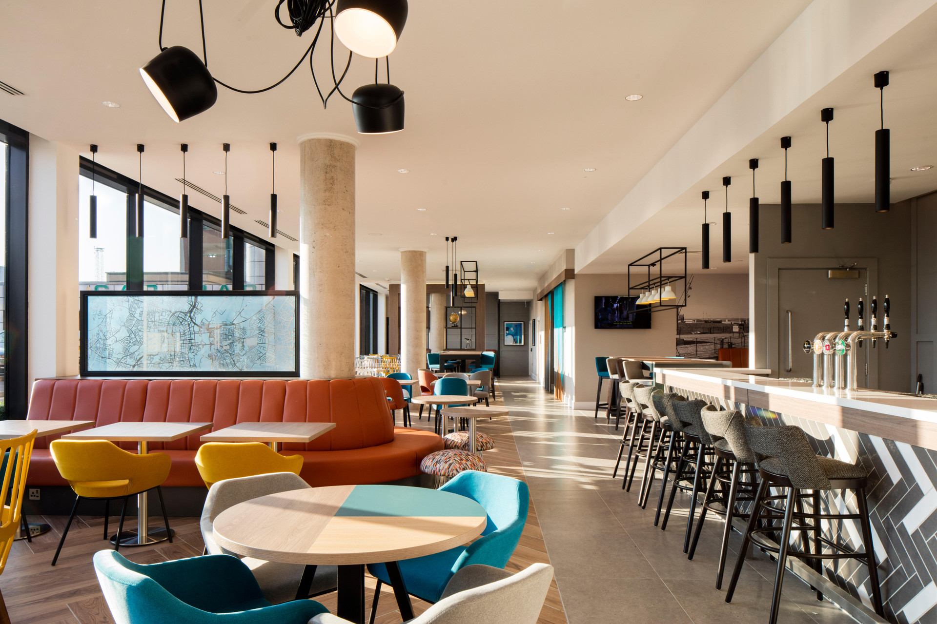 Restaurant Hampton by Hilton Belfast City Centre