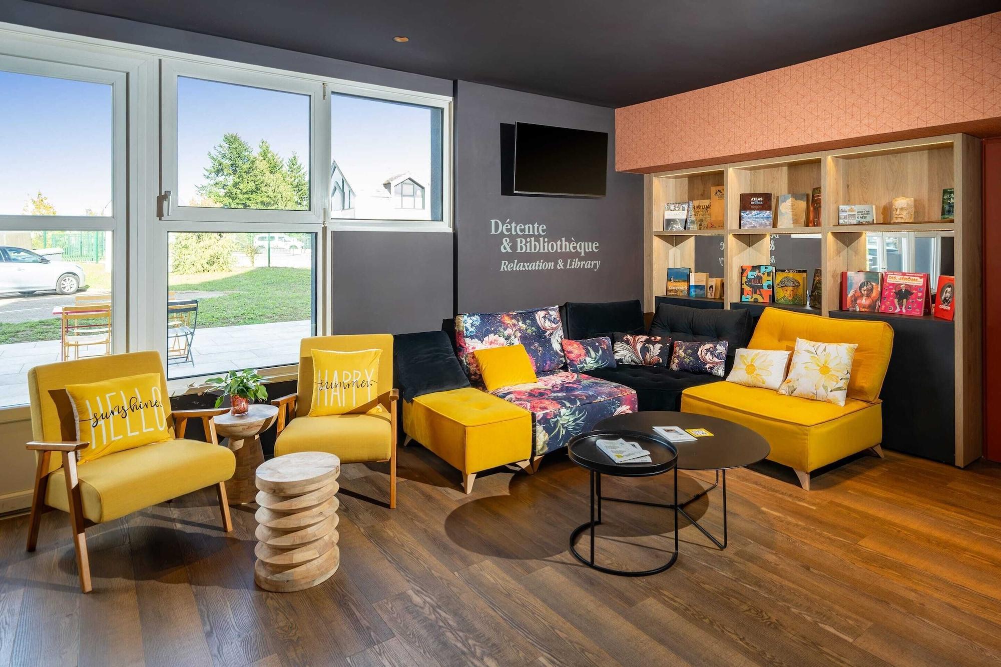 Vista Lobby Sure Hotel by Best Western Dole