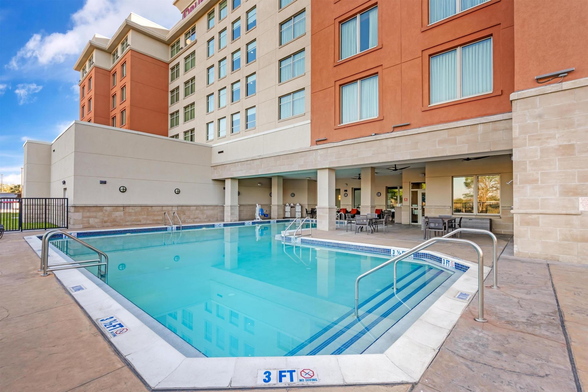 Vista Piscina Drury Inn & Suites Fort Myers Airport FGCU