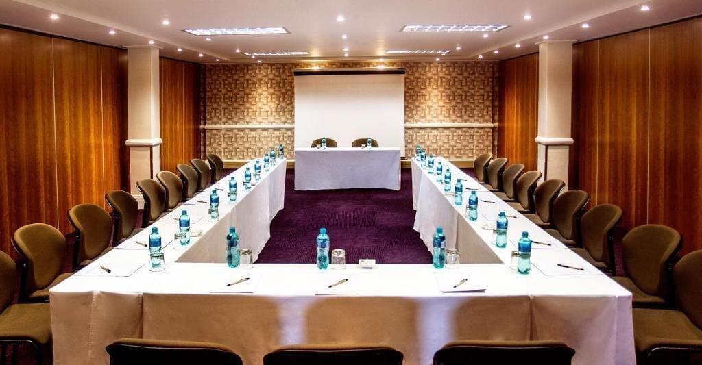 Sala de Reuniones Golden Horse Hotel