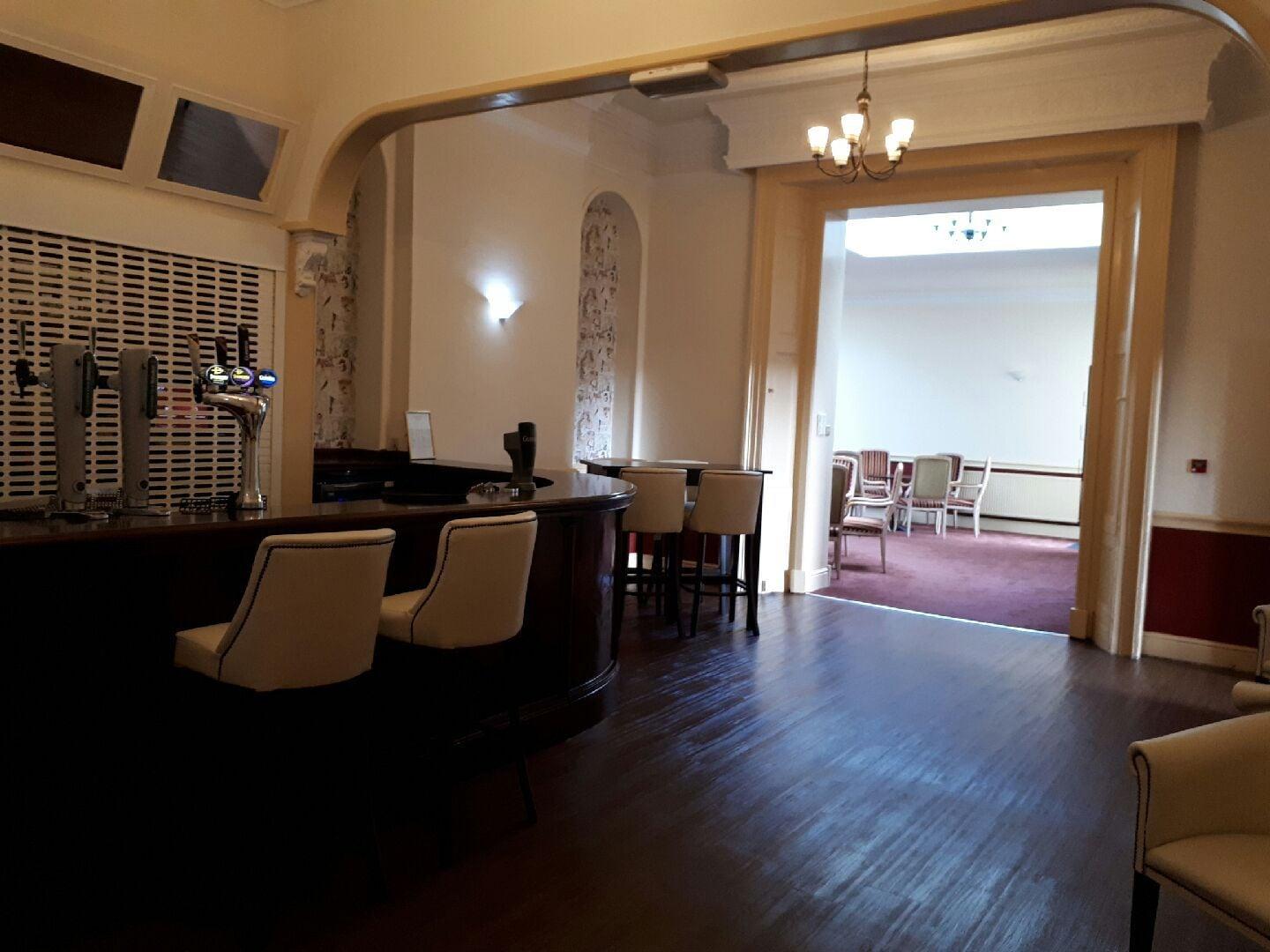 Vista Lobby A4 Eight Motel