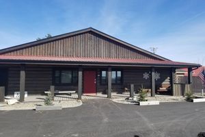 Alquiler Vacacional - Find your Montana-tude at the Moose Drop Inn.