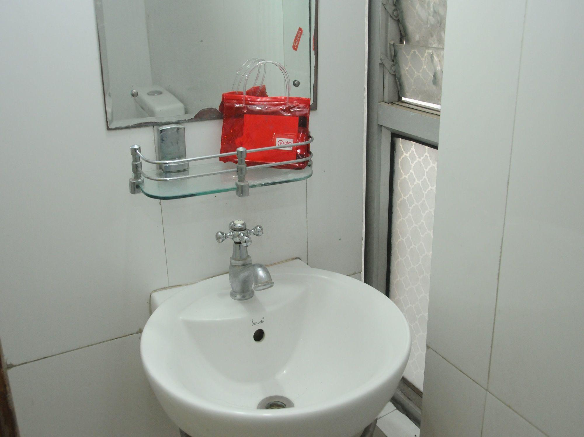 Set de Habitación OYO 3061 Hotel De Pintu
