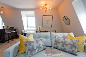 Alquiler Vacacional - 2-bed Deluxe Apt 519