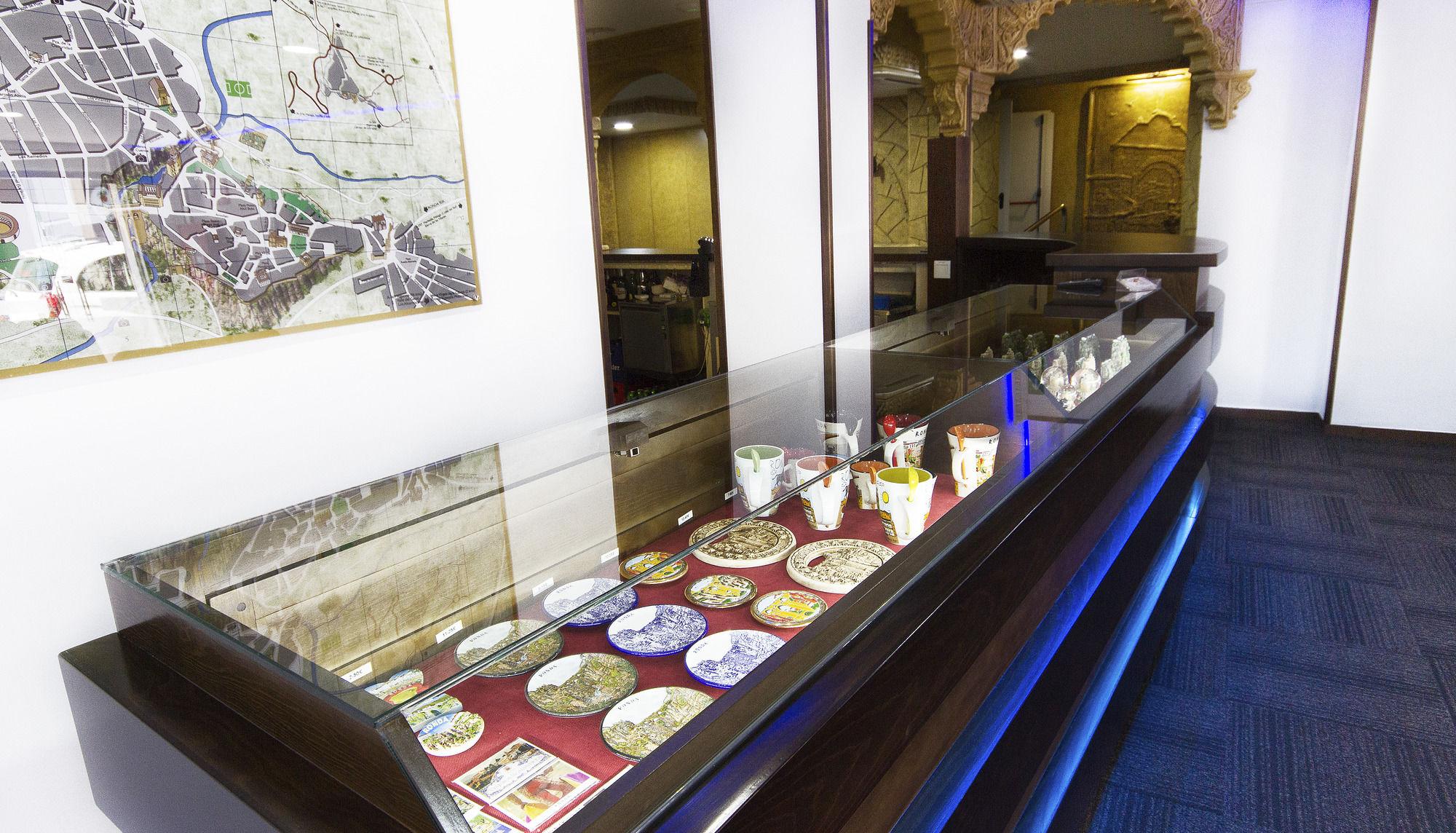 Varios Hotel El Tajo & SPA