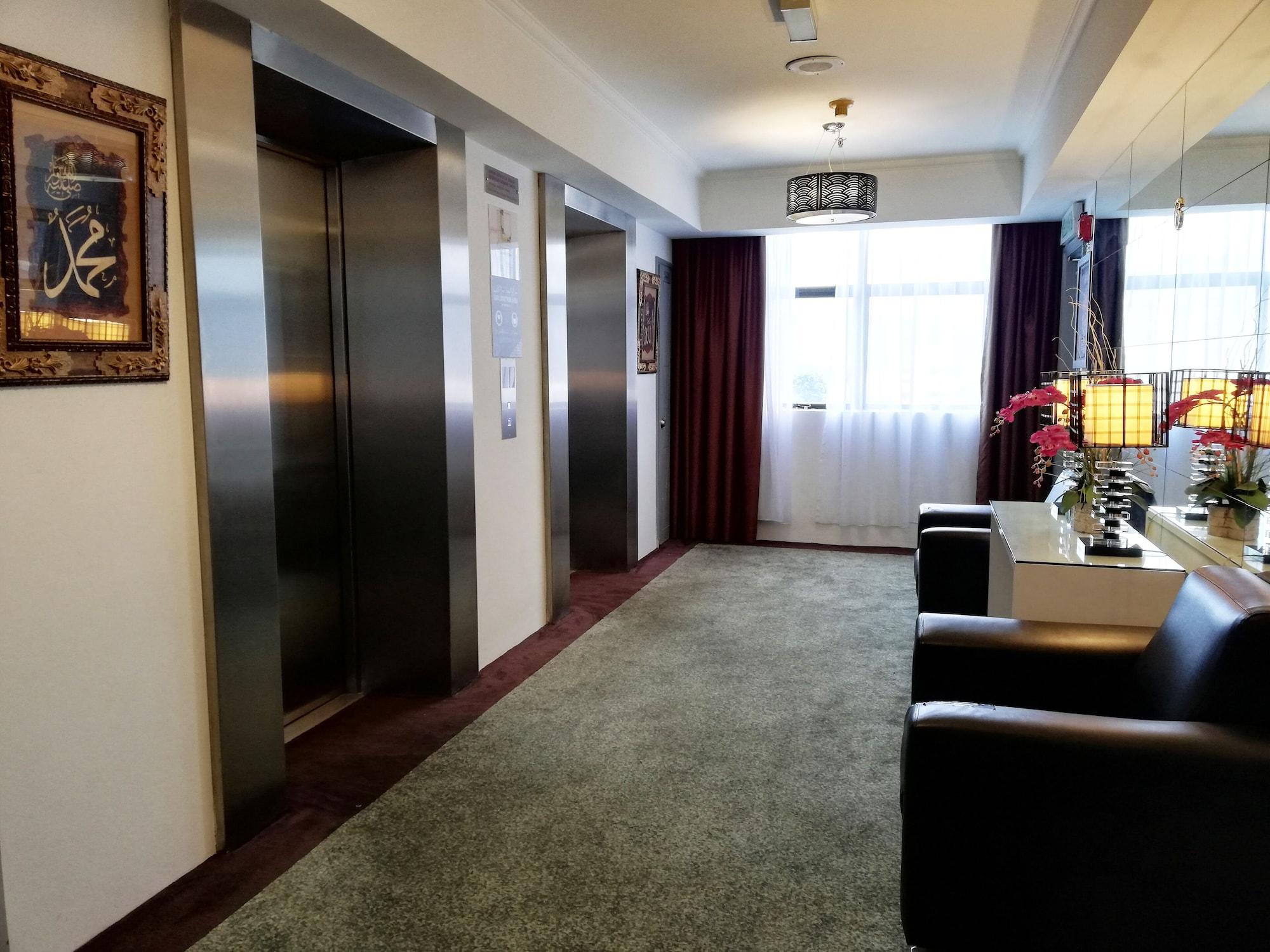 Vista Lobby Grand Barakah Hotel