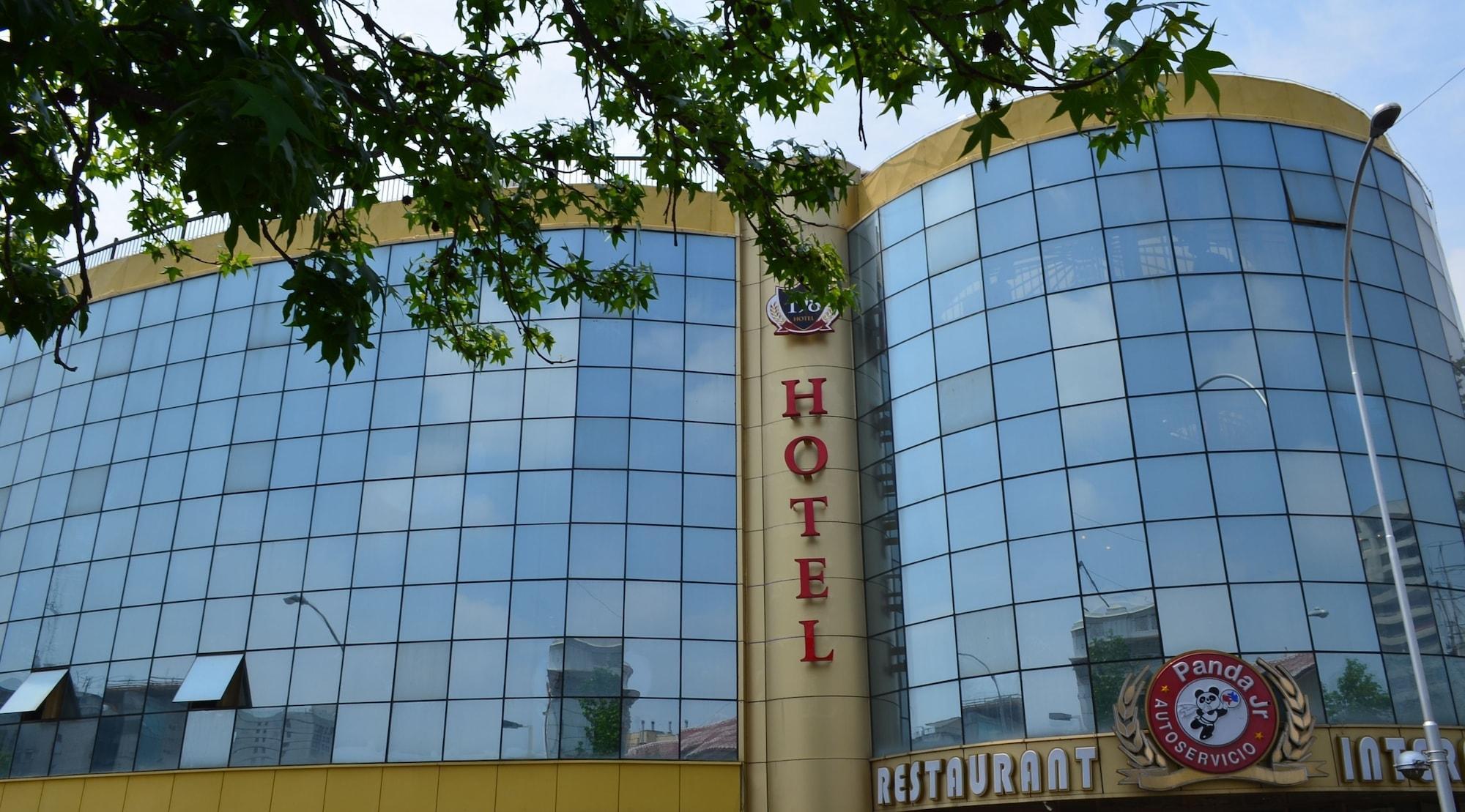 Vista Exterior Hotel 198