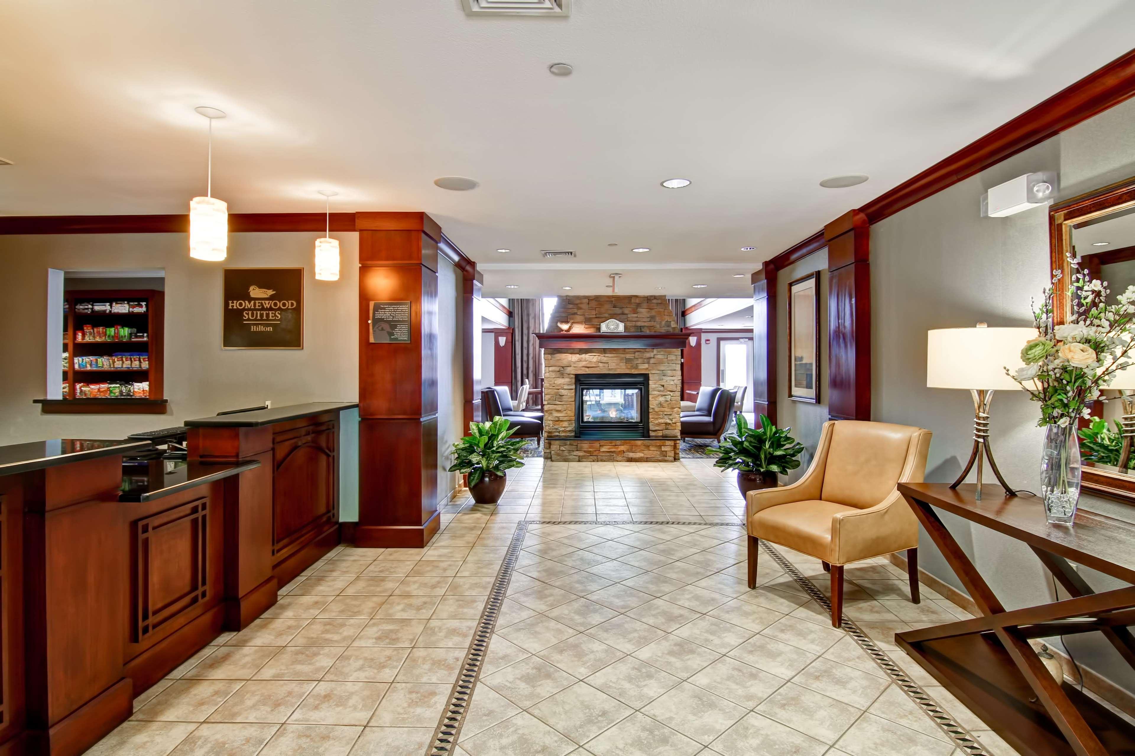 Vista Lobby Homewood Suites by Hilton Stratford