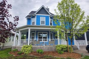 Alquiler Vacacional - Coastal Vibe Cottage, sleeps 10, 9 beds, 7-minute walk to beach & town