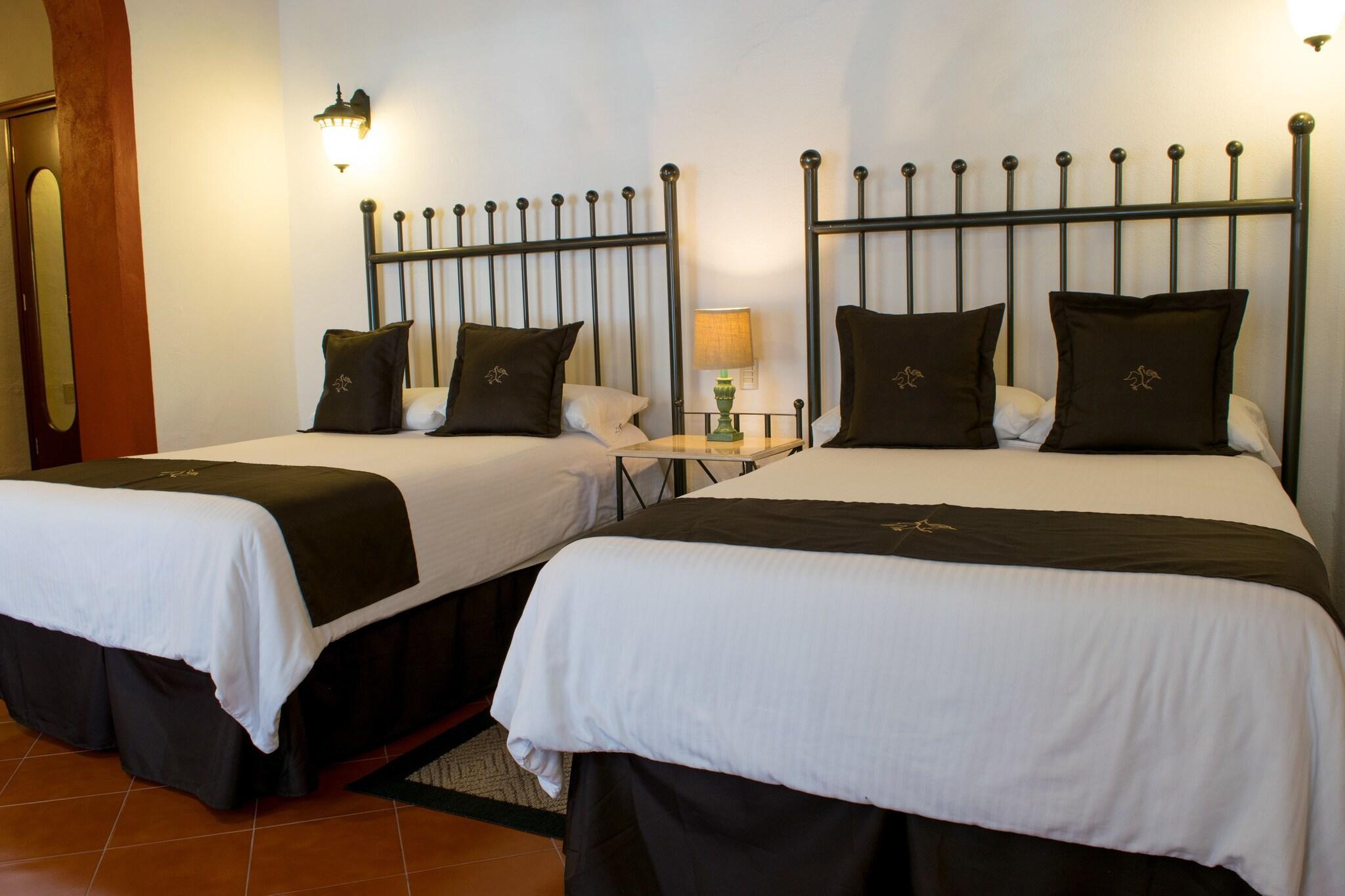 Varios Hotel Santa Regina