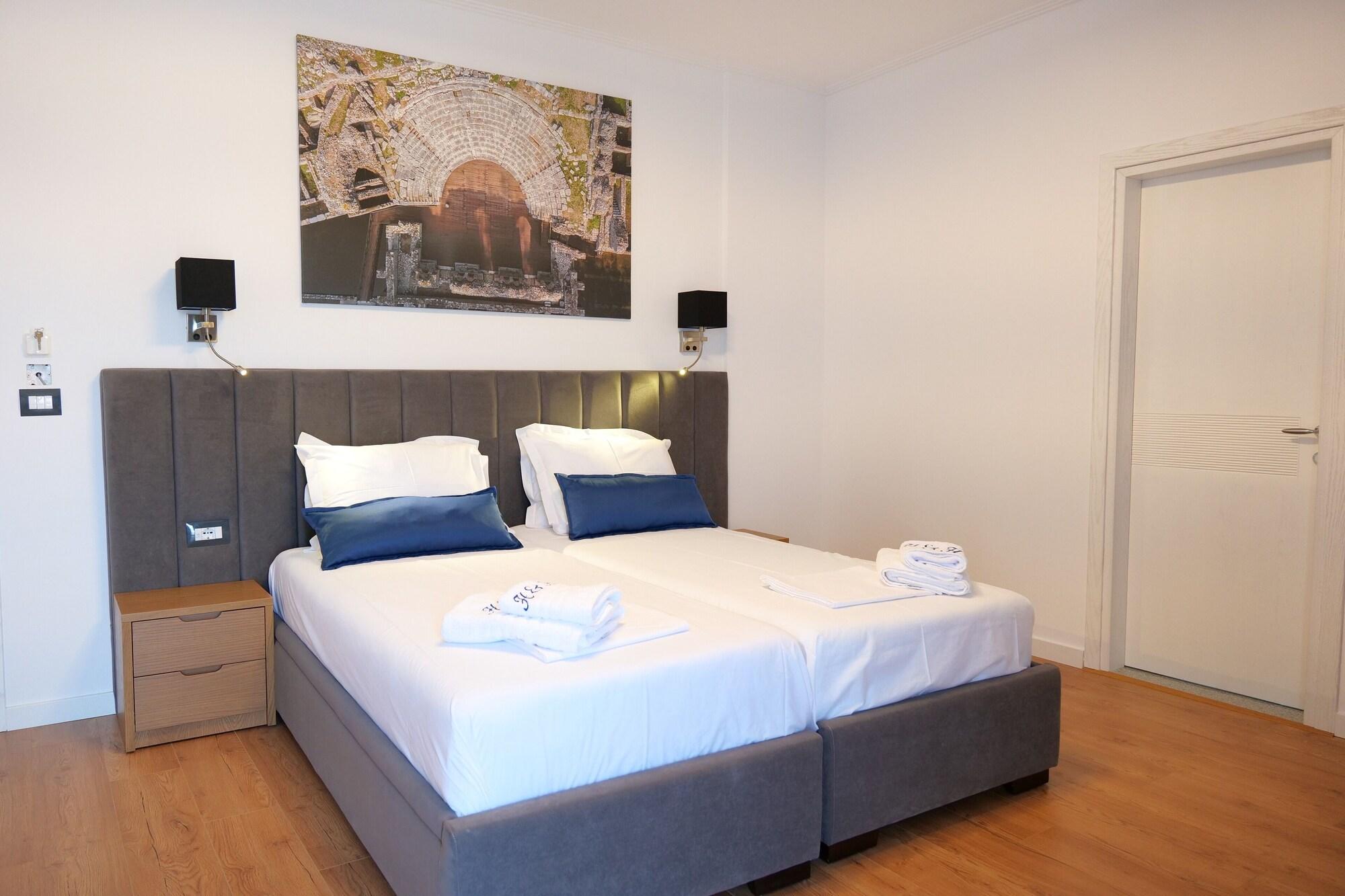 Varios Hilltop Heaven Hotel