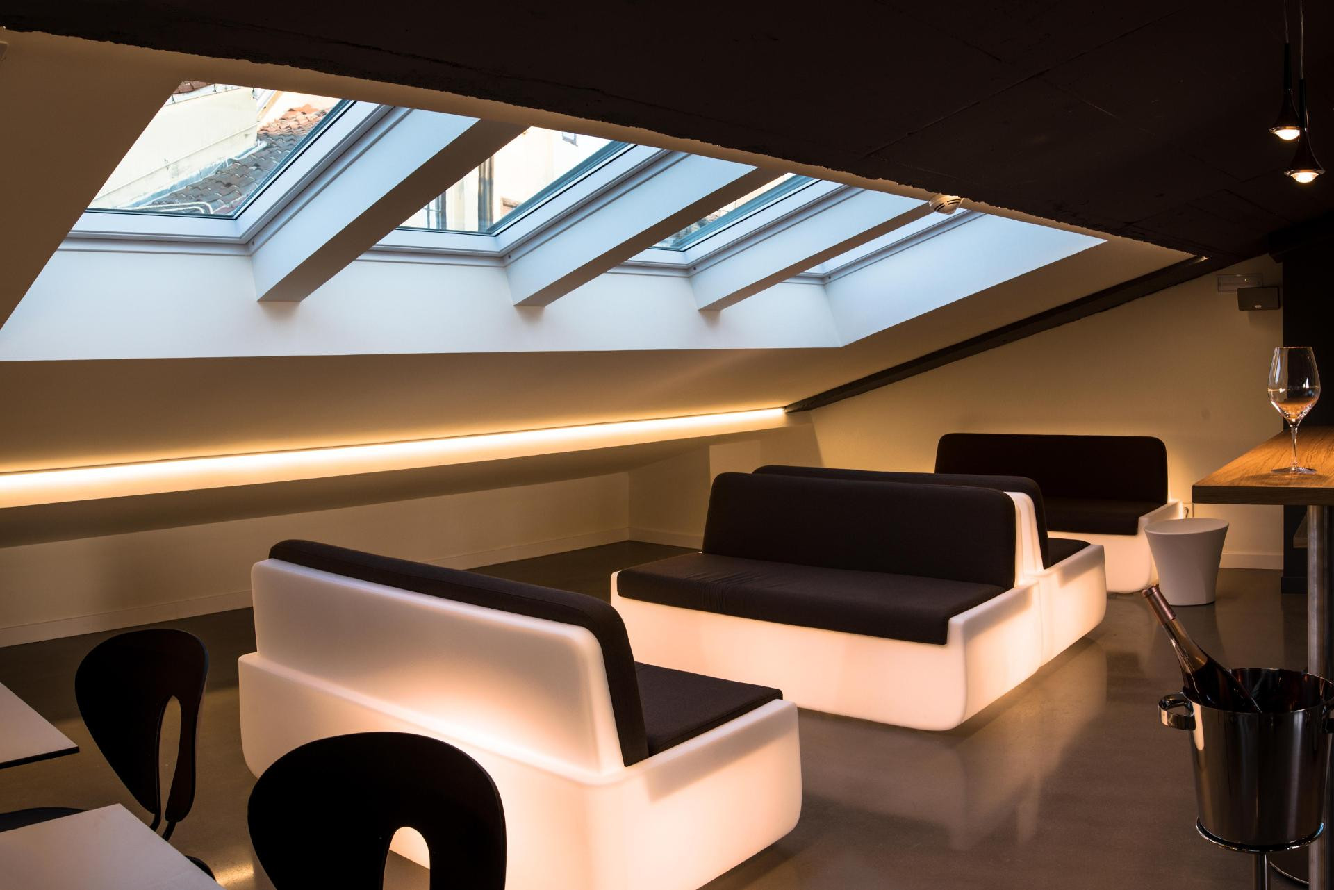 Bar/Salón Hotel Pompaelo Urban Spa