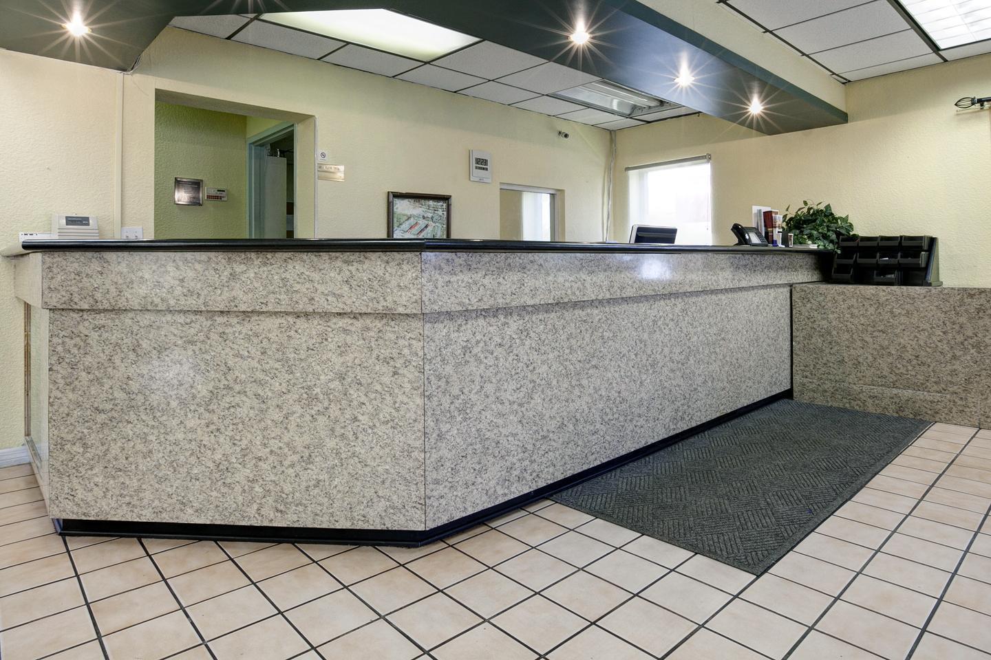 Vista Lobby Americas Best Value Inn Florida Turnpike & I-95