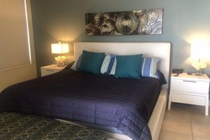 Alquiler Vacacional - Mandalay Beach Club -- Beautiful sunsets, Southwest exposure, End Unit on beach
