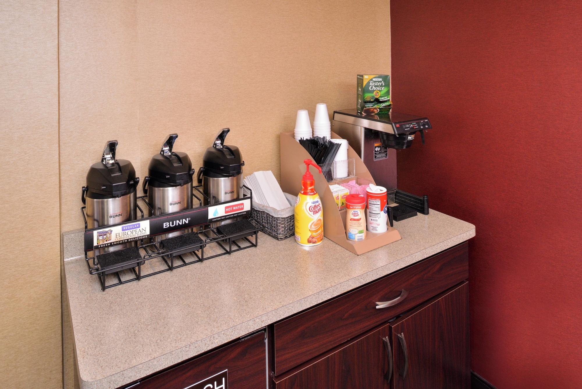 Bar/Salón Red Roof Inn Milwaukee – Airport/Oak Creek