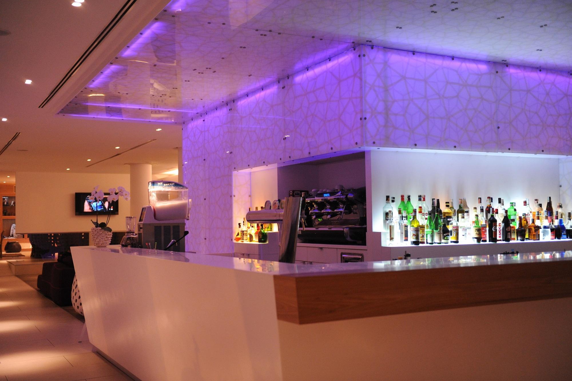 Bar/Salón Europa Hotel Design Spa 1877